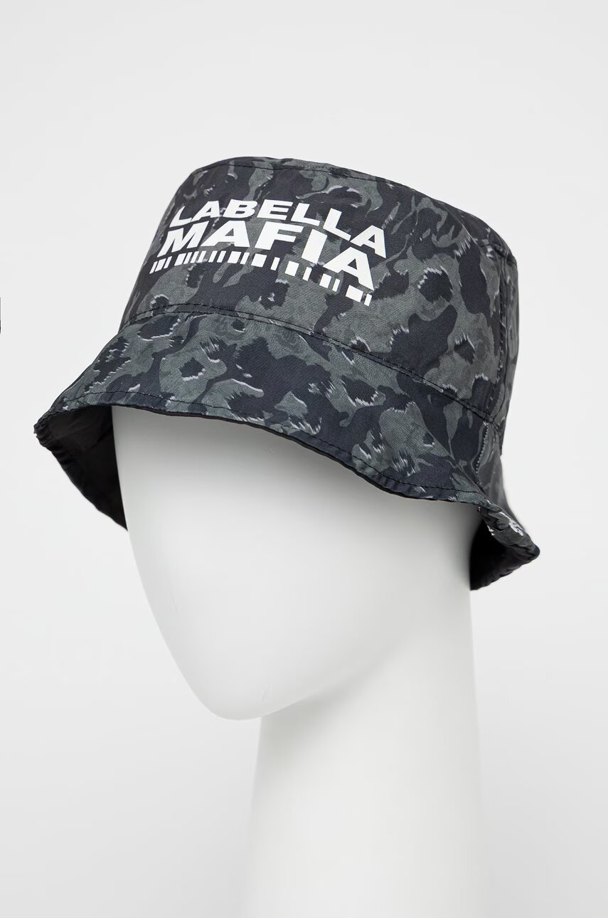 Labellamafia Капела с две лица