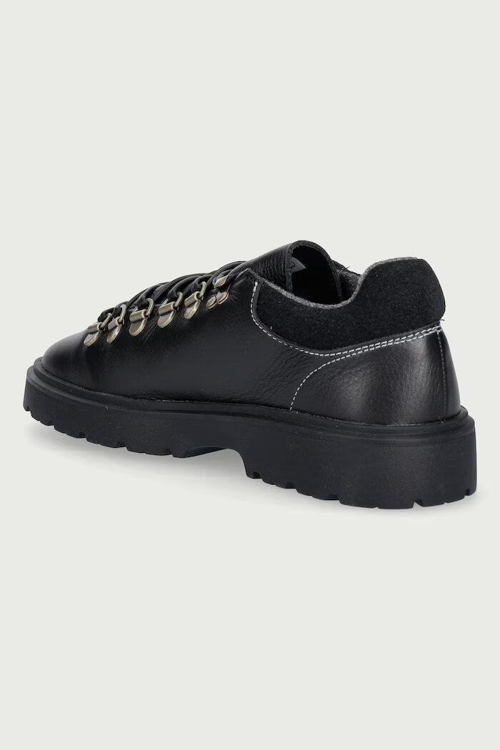 Lacoste BASESHOT WINTER маратонки дамски от кожа черни 52SFA0060