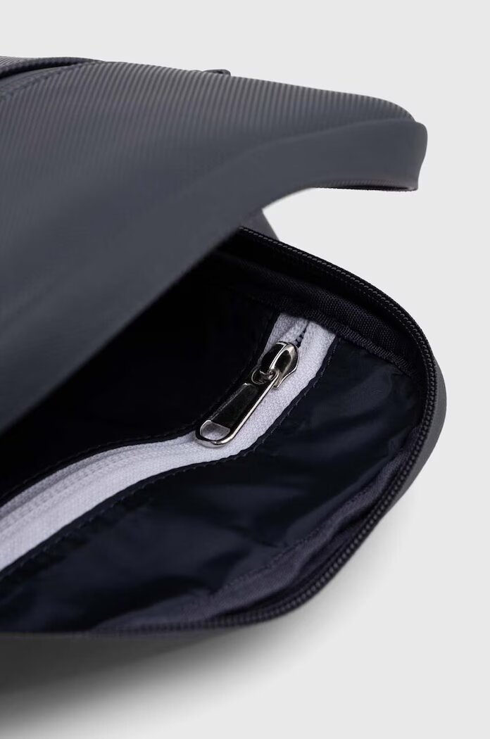Lacoste Чанта през рамо в тъмносиньо