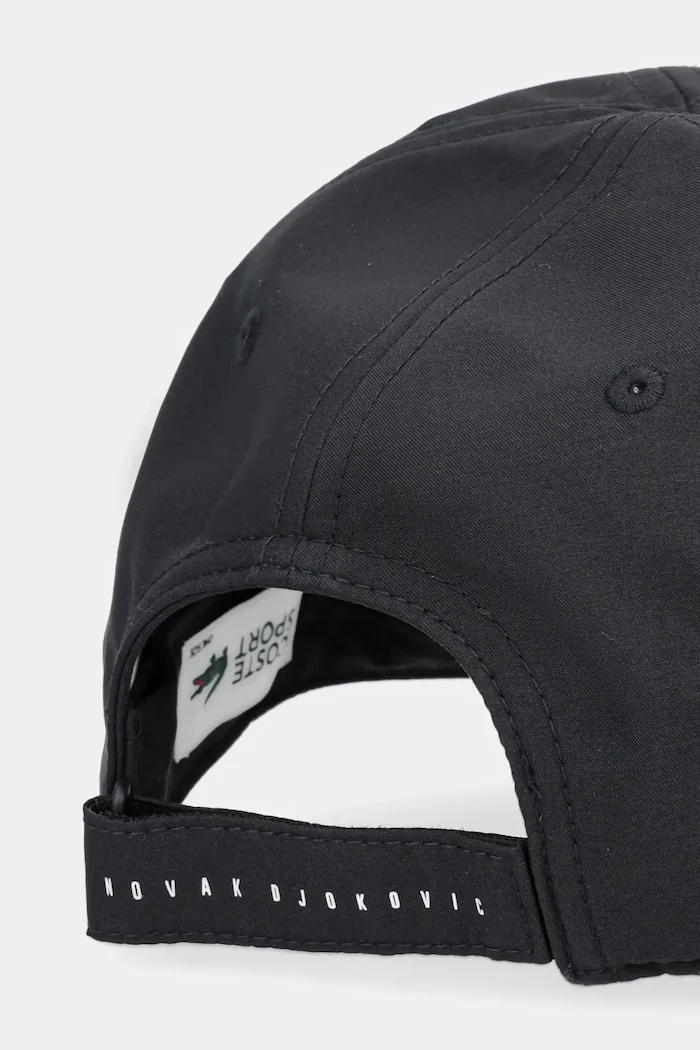 Lacoste Шапка с козирка в лилаво с апликация RK2450