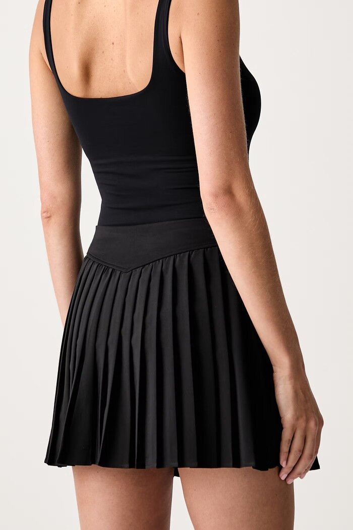 le privé плисирана пола PLEATED SKIRT черна с изчистена шарка LP00714