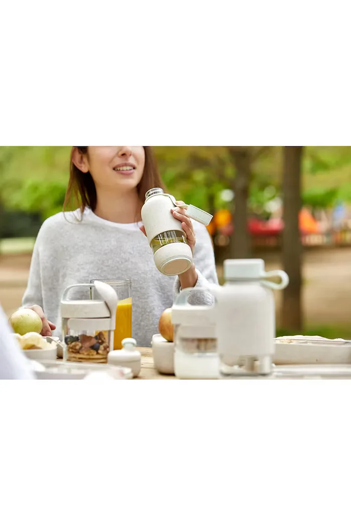 lekue Бутилка за вода To Go Organic 500 ml в бежово