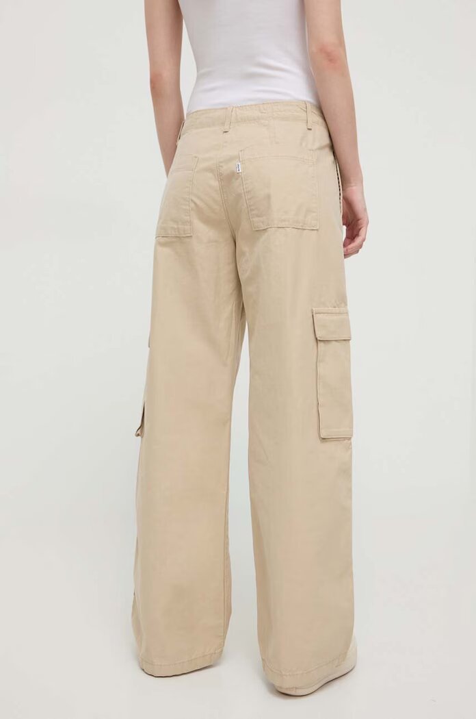 Levi's Панталон BAGGY CARGO в бежово с широка каройка с висока талия