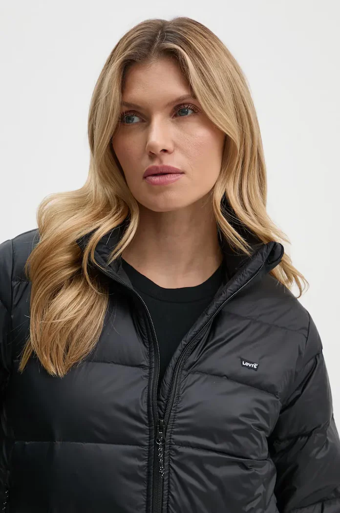 Levi's Пухено яке WILLA DOWN PACKABLE в черно преходен модел A8320