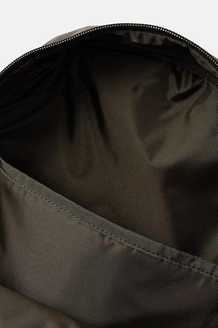 Levi's Раница BASIC в зелено голям размер с изчистен дизайн 004C7-0003