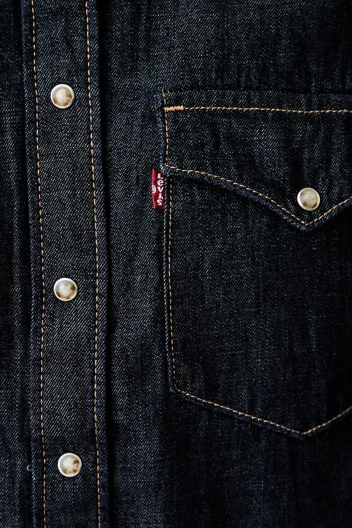 Levi's риза дамска от деним HERITAGE WESTERN DENIM тъмносиня 007WT