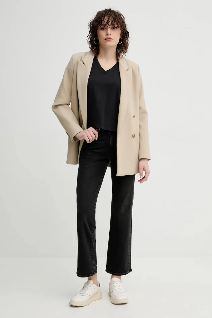 Levi's Тениска BOXY VNECK TEE в черно A8774