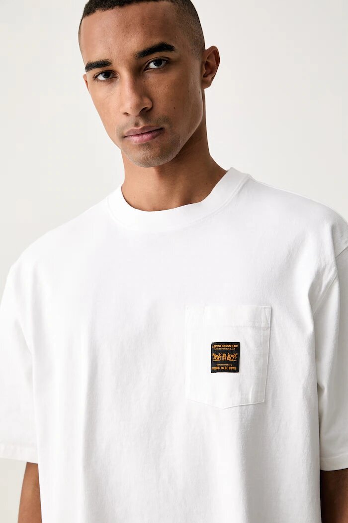 Levi's тениска мъжка от памук SS WORKWEAR PKT бяла 008AB