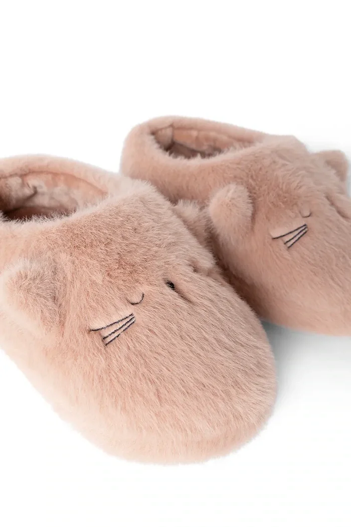 Liewood пантофи за деца Aviaja Cat Slippers розови LW21030