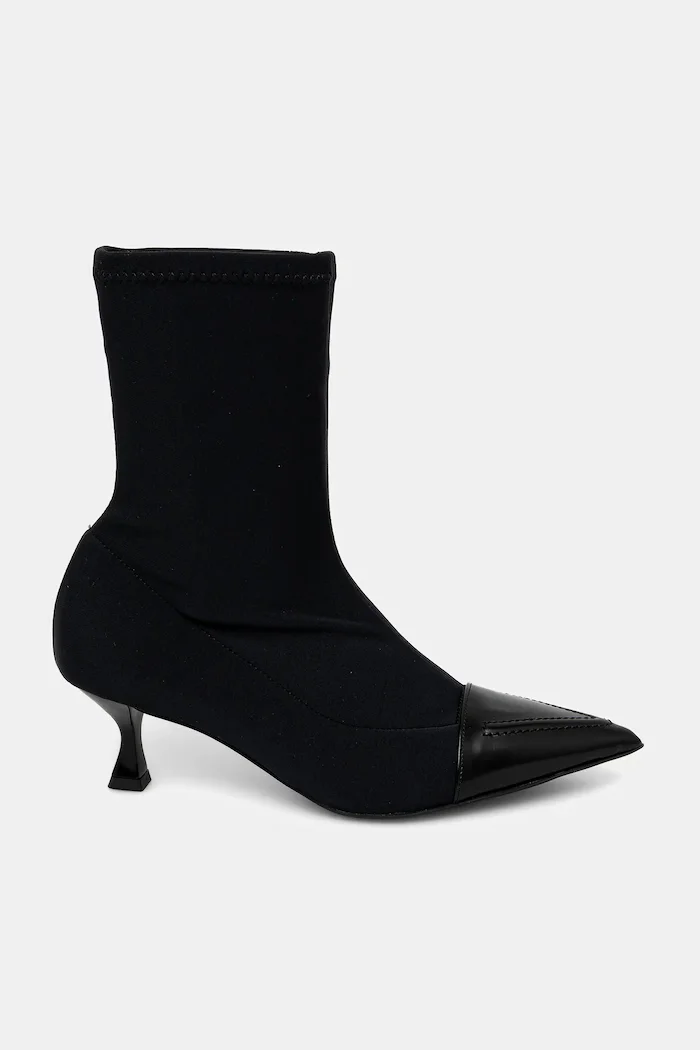 Love Moschino Боти в черно с тънък ток JA21105G0NIM100A