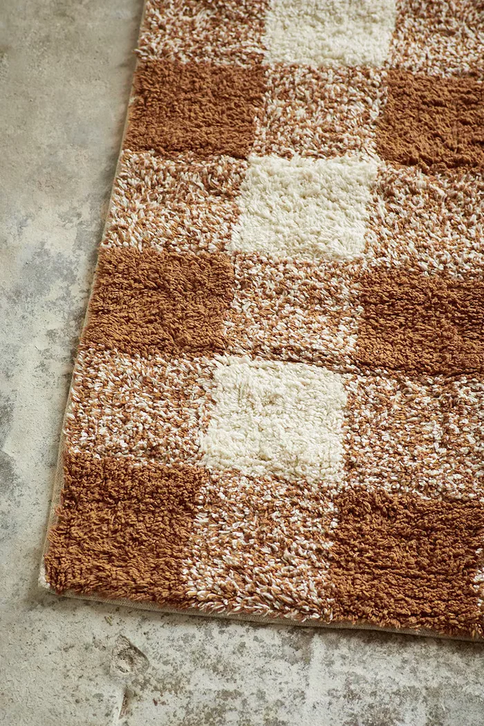 Madam Stoltz Килимче за баня CHecked Tufted