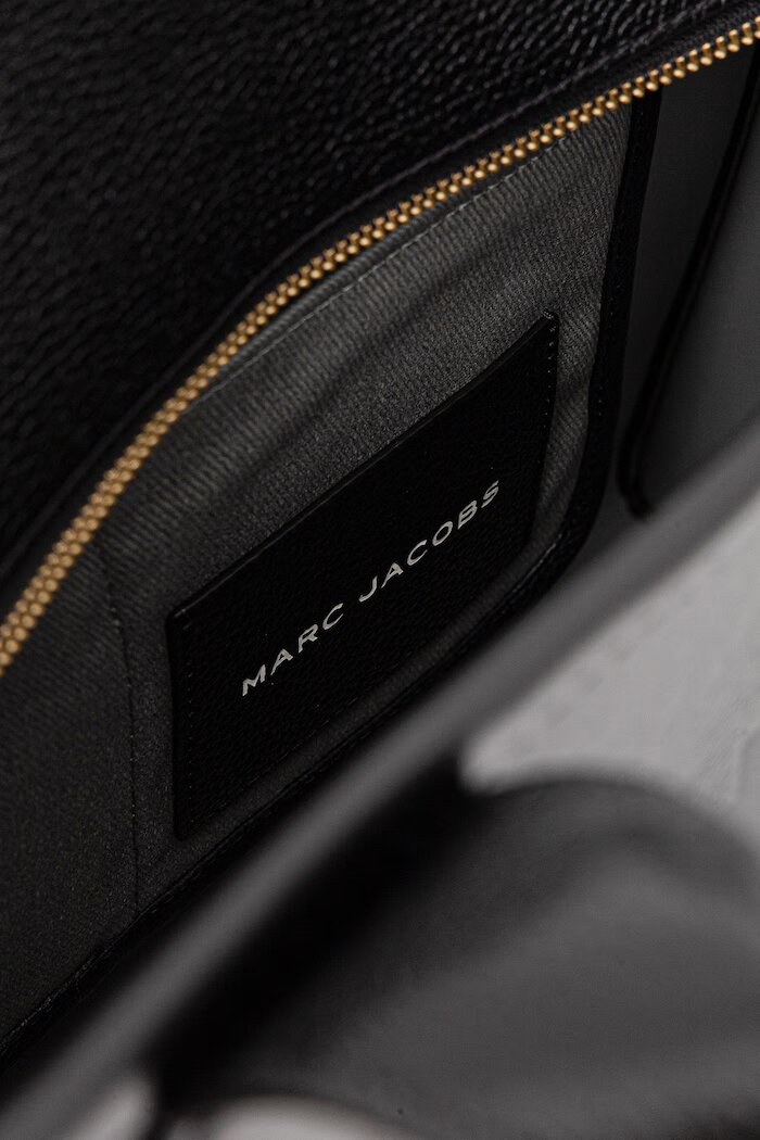 Marc Jacobs шопинг чанта дамска от кожа THE LARGE TOTE черна H020L01FA21