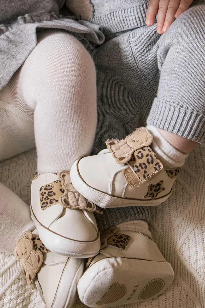 Mayoral Newborn Бебешки обувки