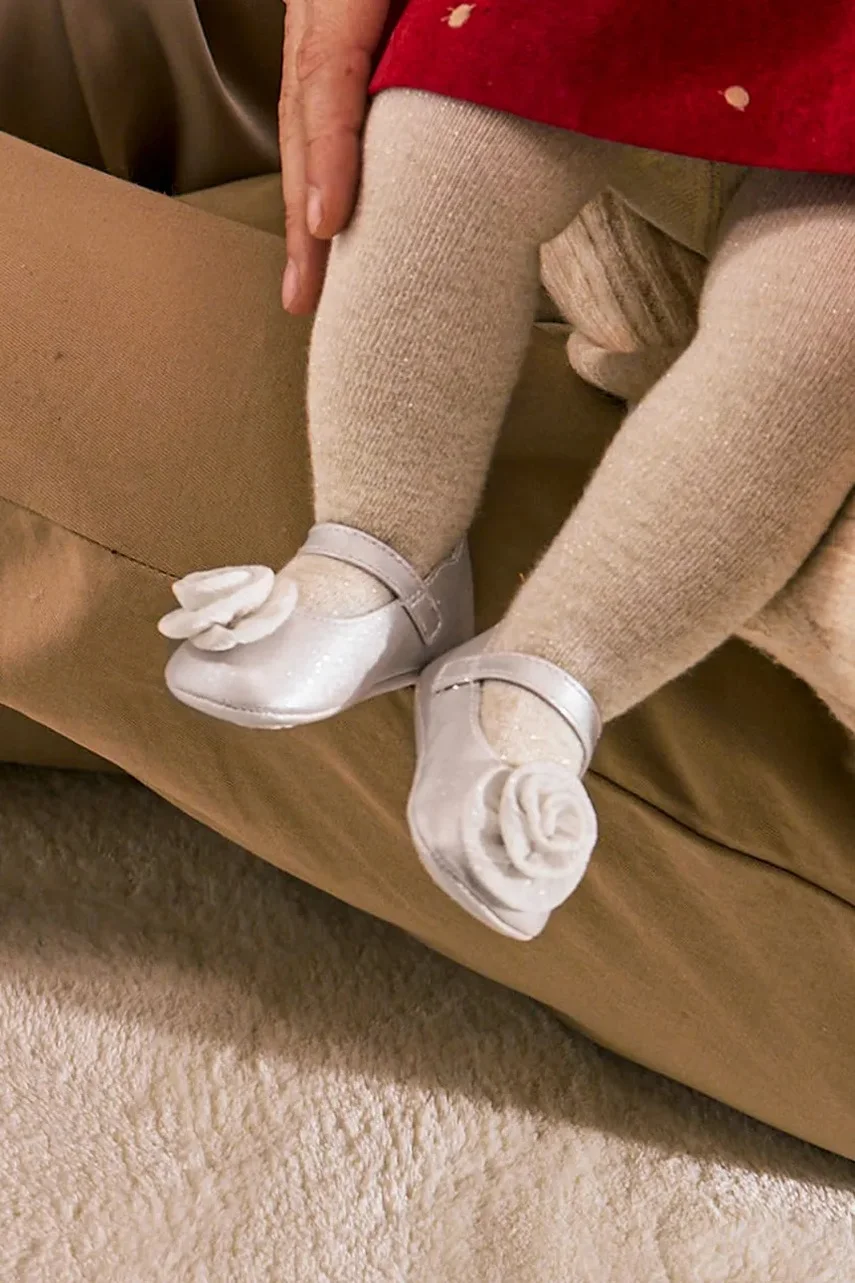 Mayoral Newborn Бебешки обувки
