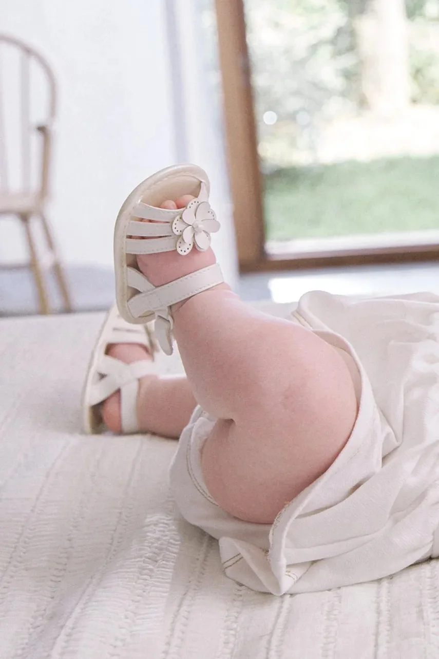 Mayoral Newborn Бебешки обувки