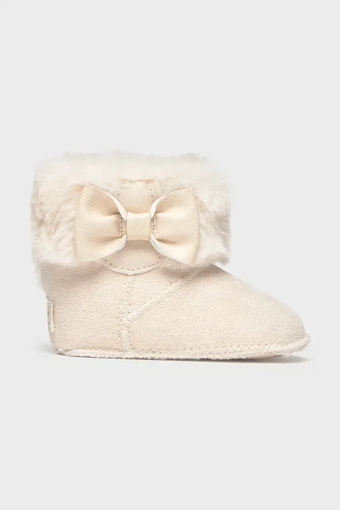 Mayoral Newborn обувки за бебе бежови 9163