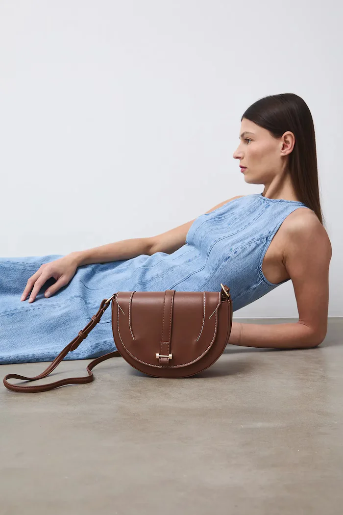 Medicine чанта crossbody дамска кафява