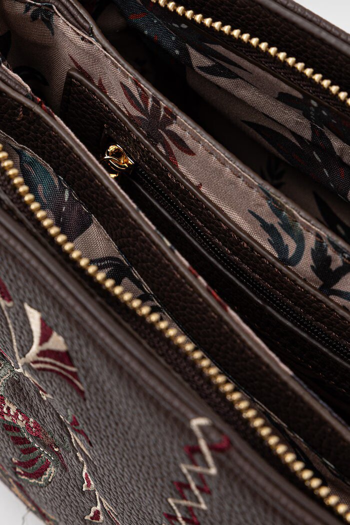 Medicine чанта crossbody дамска кафява