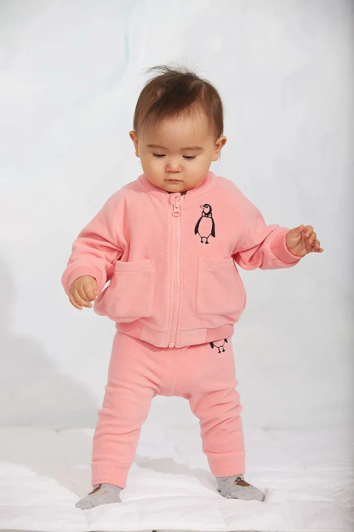 MINI RODINI суичър с цип за деца от полар Penguin розов 11000359