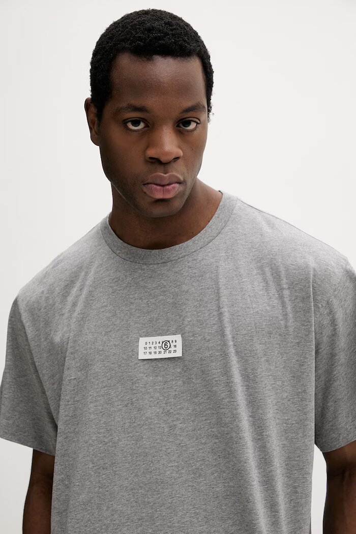 MM6 MAISON MARGIELA Памучна тениска в сиво с изчистен дизайн SH0GC0071.M20170
