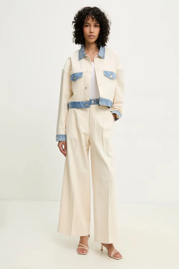 Moschino Jeans Панталон в бежово с широка каройка с висока талия 0346 3717
