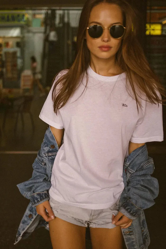 Muuv. Muuv уголемена тениска дамска от памук '80s бяла