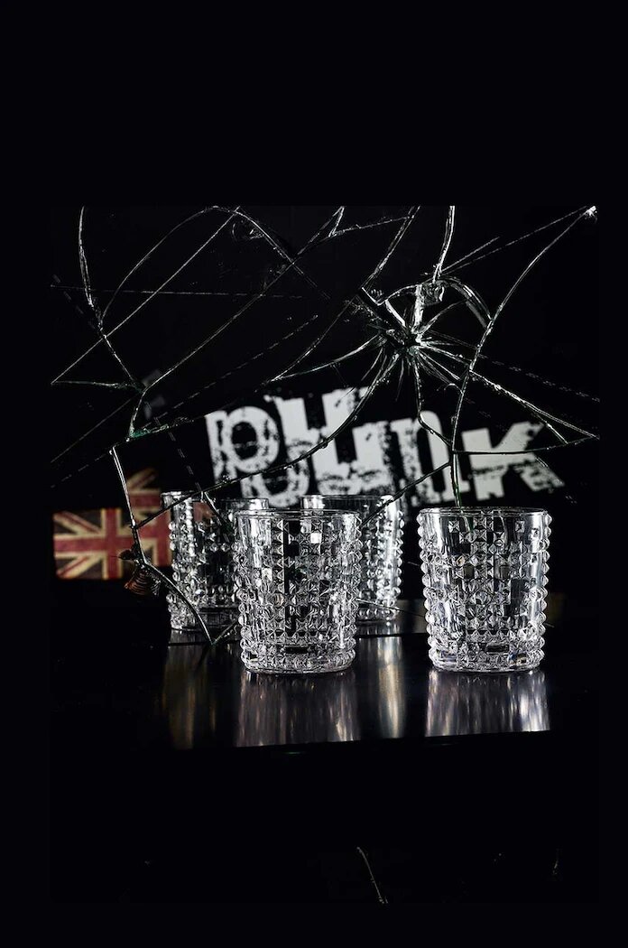 Nachtmann Комплект чаши за уиски Punk Whisky 300 ml (4 броя) в прозрачен цвят