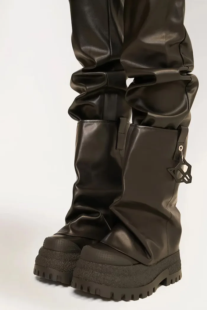 Naked Wolfe Кожени обувки Disturb в черно с платформа Disturb Leather Black