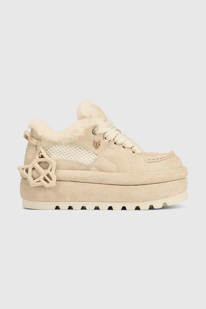 Naked Wolfe Велурени ботуши Beau в бежово Beau Ice Suede