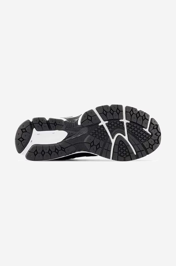 New Balance 2002 черни M2002RBK