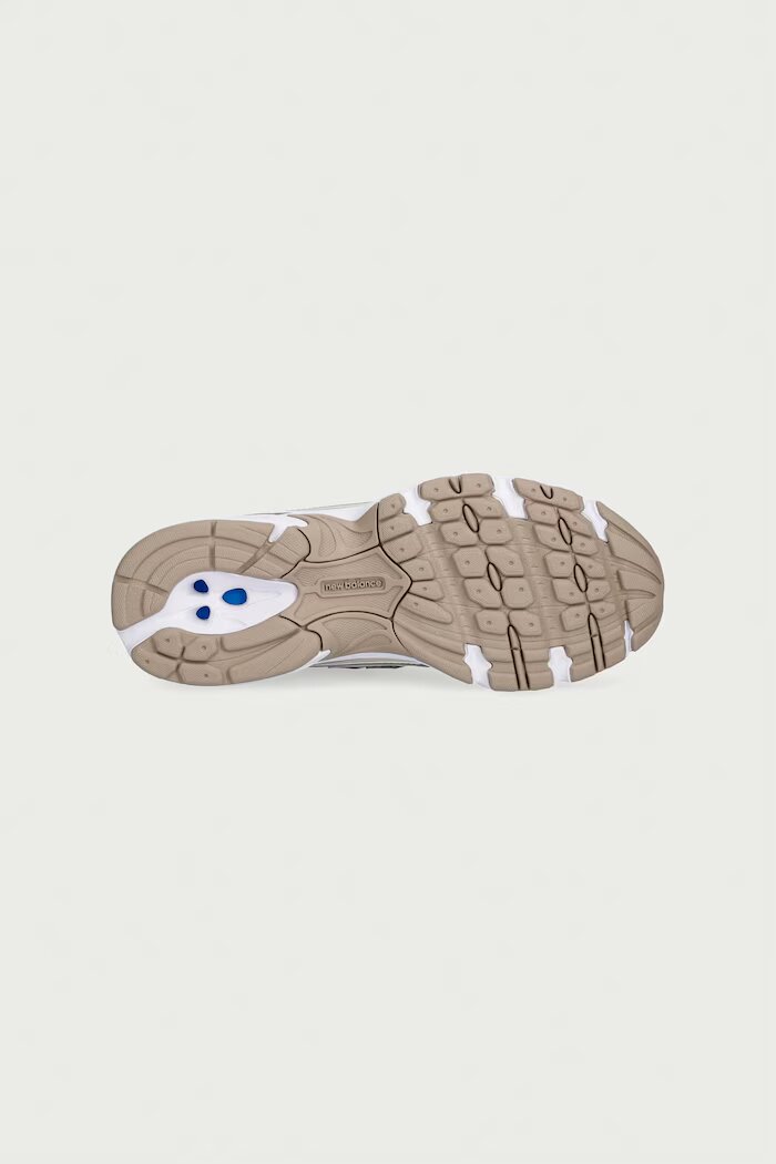 New Balance 740 маратонки дамски бежови G740543