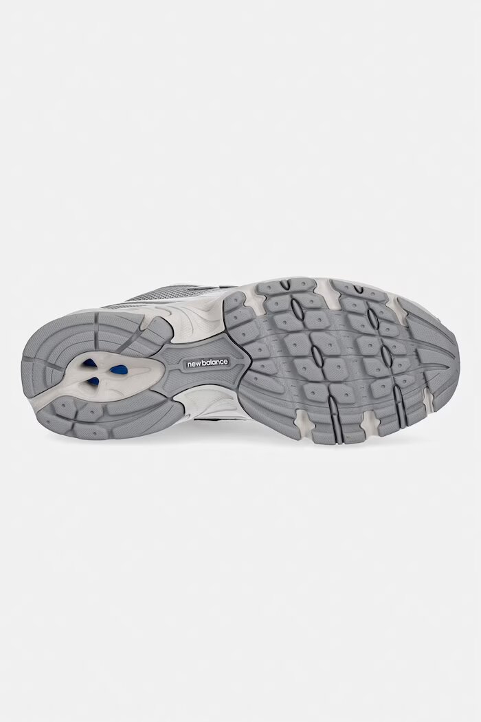 New Balance 740 маратонки сребърни U7405I7