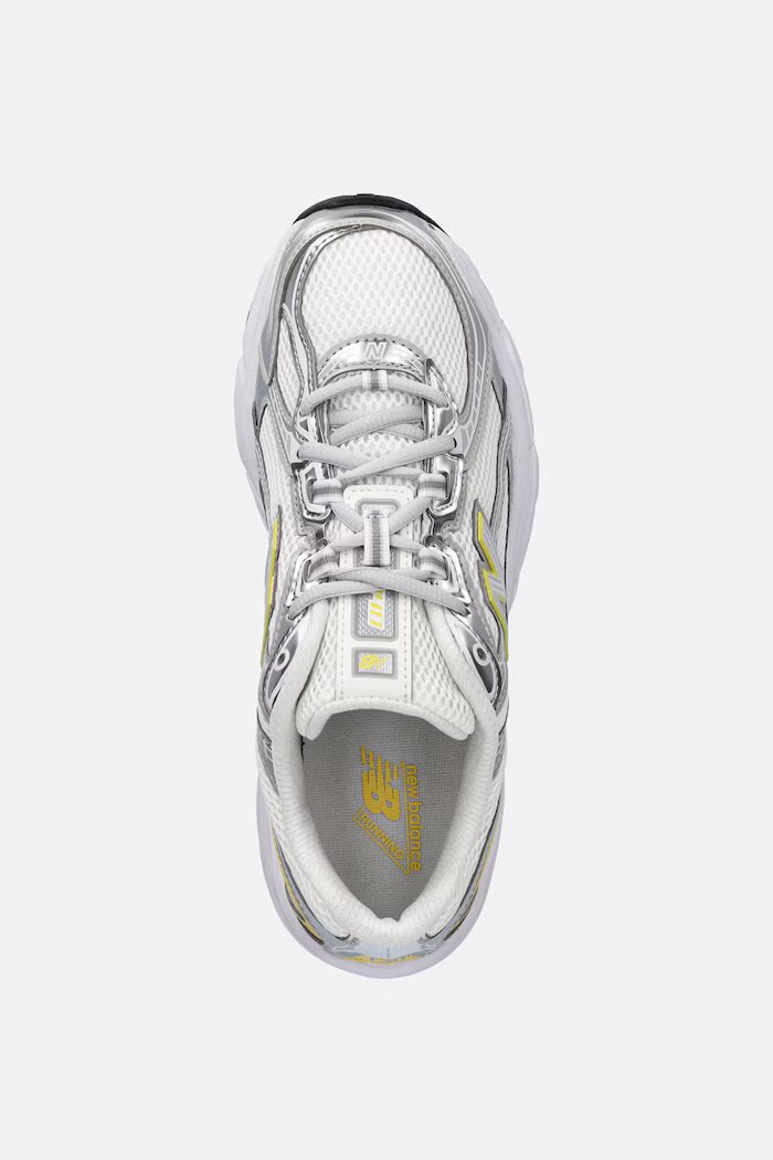 New Balance 740 маратонки за деца бели G7402I5