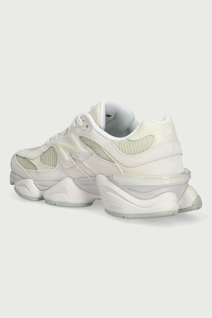 New Balance 9060 маратонки дамски бежови U906072N
