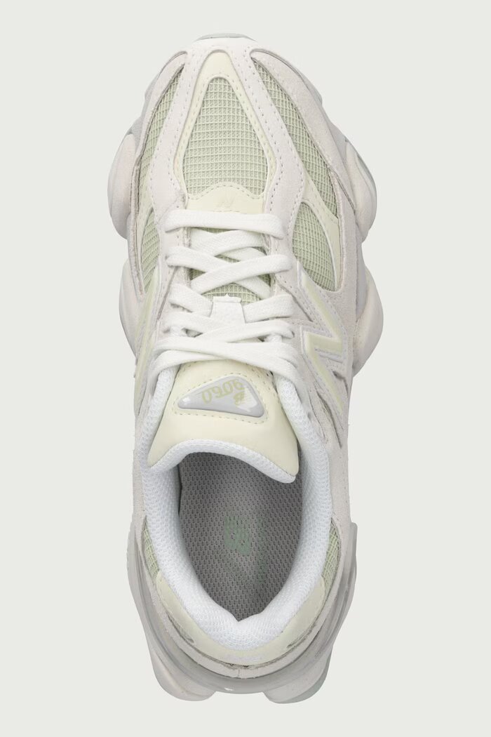 New Balance 9060 маратонки дамски бежови U906072N