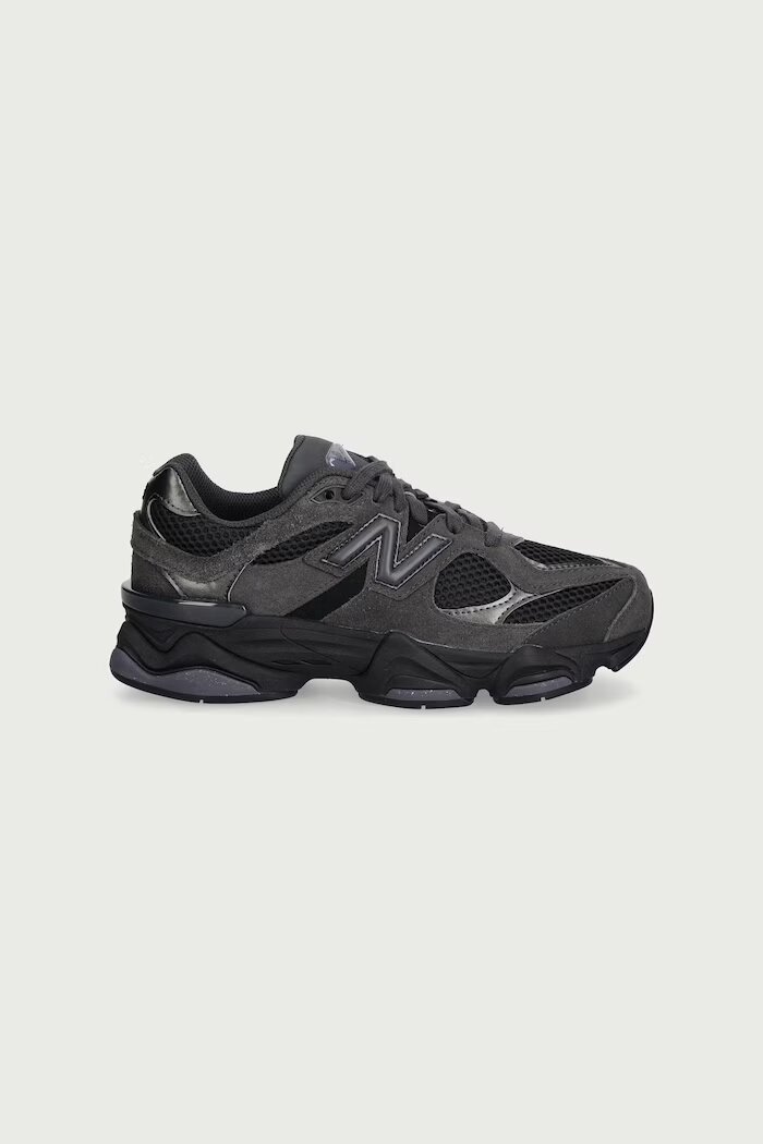 New Balance 9060 маратонки за деца черни G90606YK
