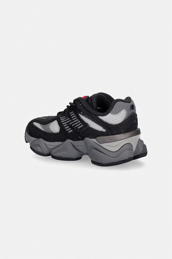 New Balance 9060 маратонки за деца черни IV9060BK