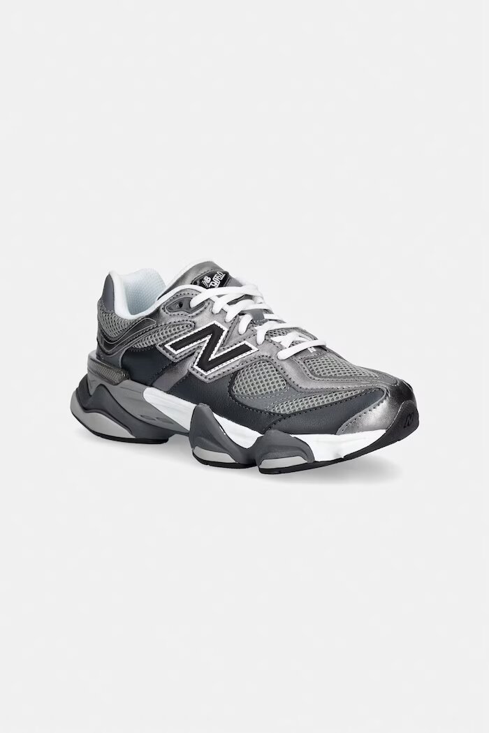 New Balance 9060 маратонки за деца сиви G90603BN