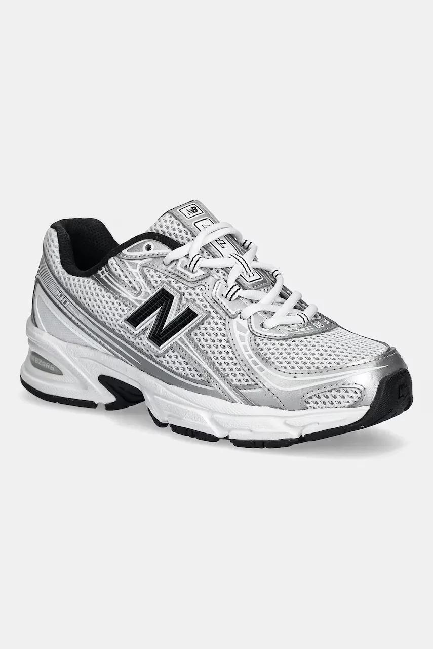 New Balance Маратонки 740