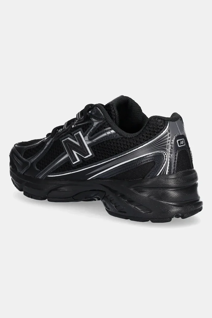 New Balance Маратонки 740 в черно GR740BM