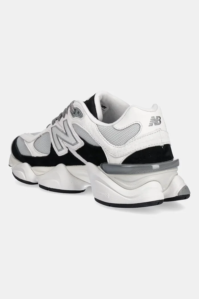 New Balance Маратонки 9060 в бежово U9060JBB