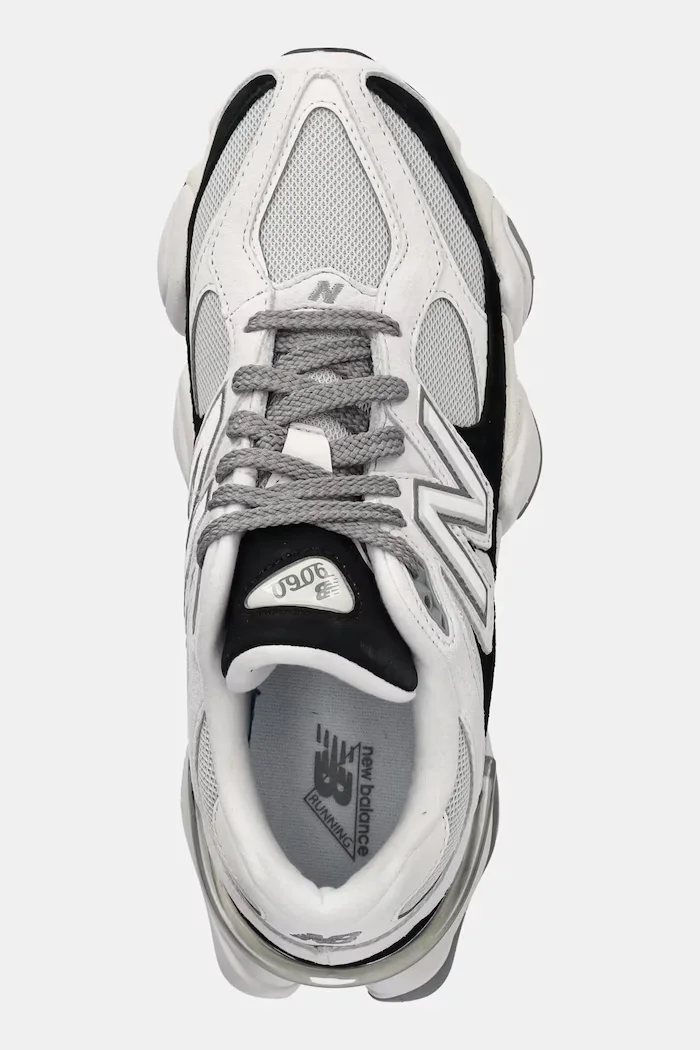 New Balance Маратонки 9060 в бежово U9060JBB