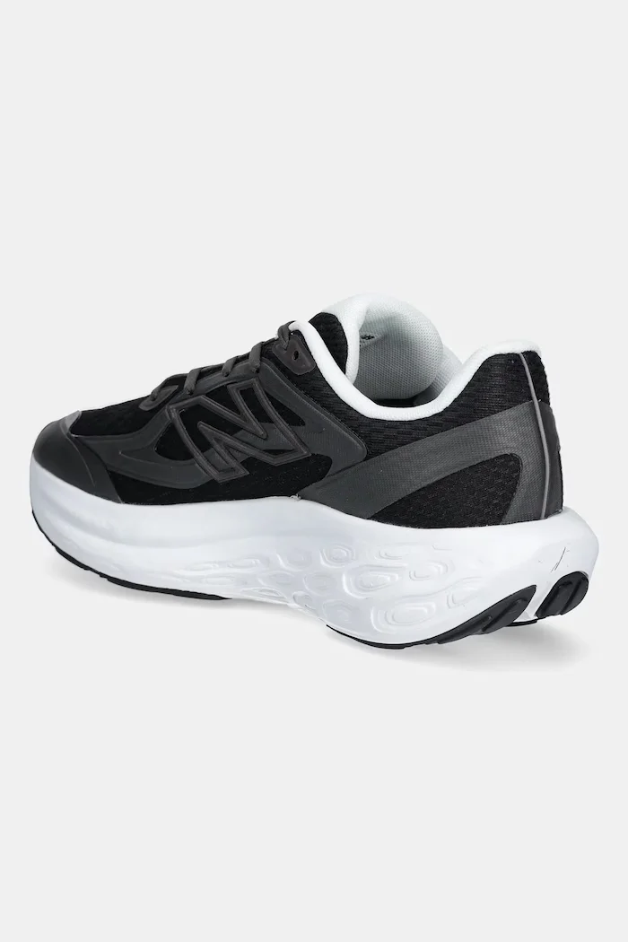 New Balance Обувки за бягане UTRN в черно UTRNWF