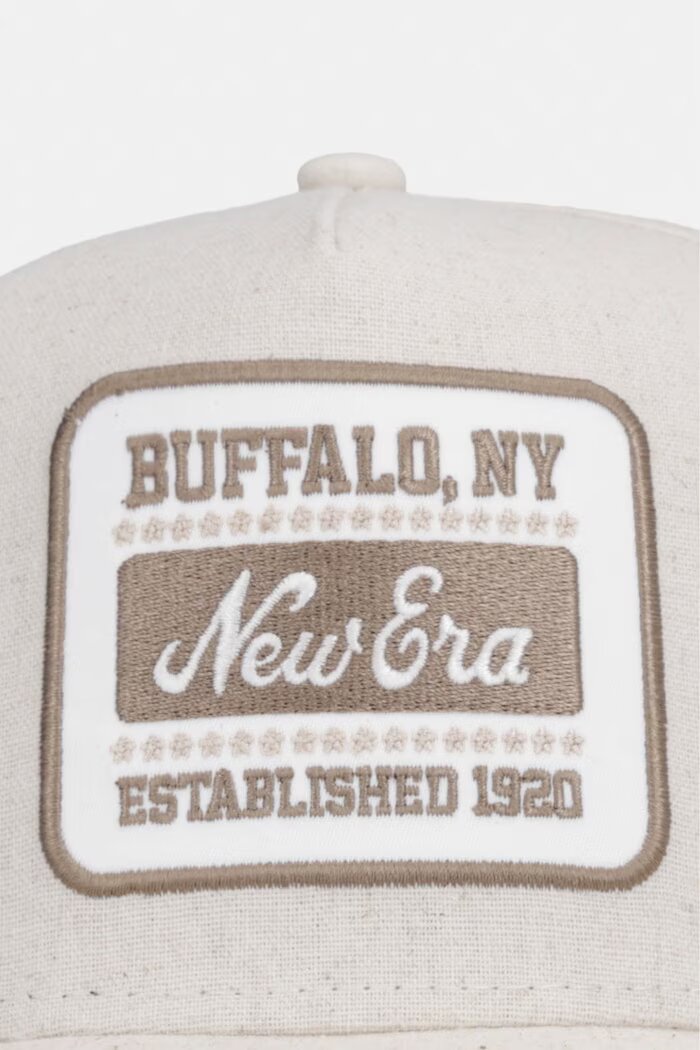 New Era бейзболна шапка от лен OVAL PATCH LINEN EFRAME бежова 60667679