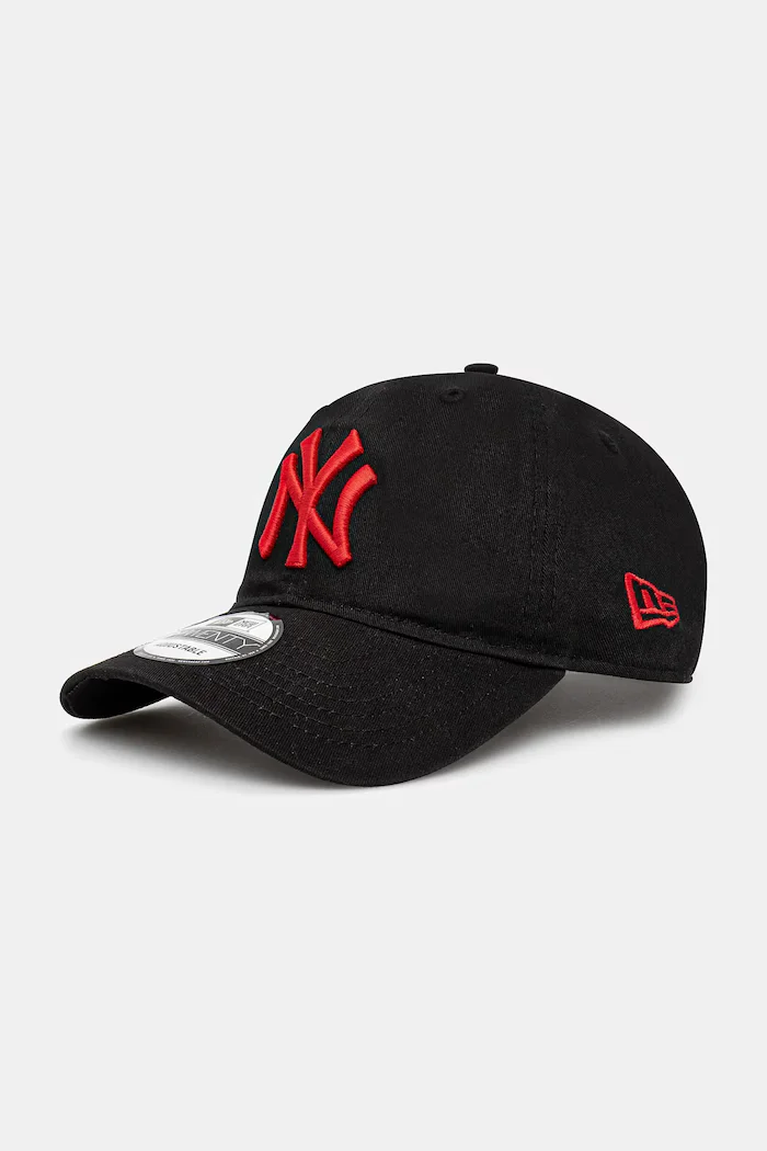 New Era Памучна шапка с козирка LE 920 LEAGUE ESSENTIAL 9TWENTY® в черно с апликация 60471471