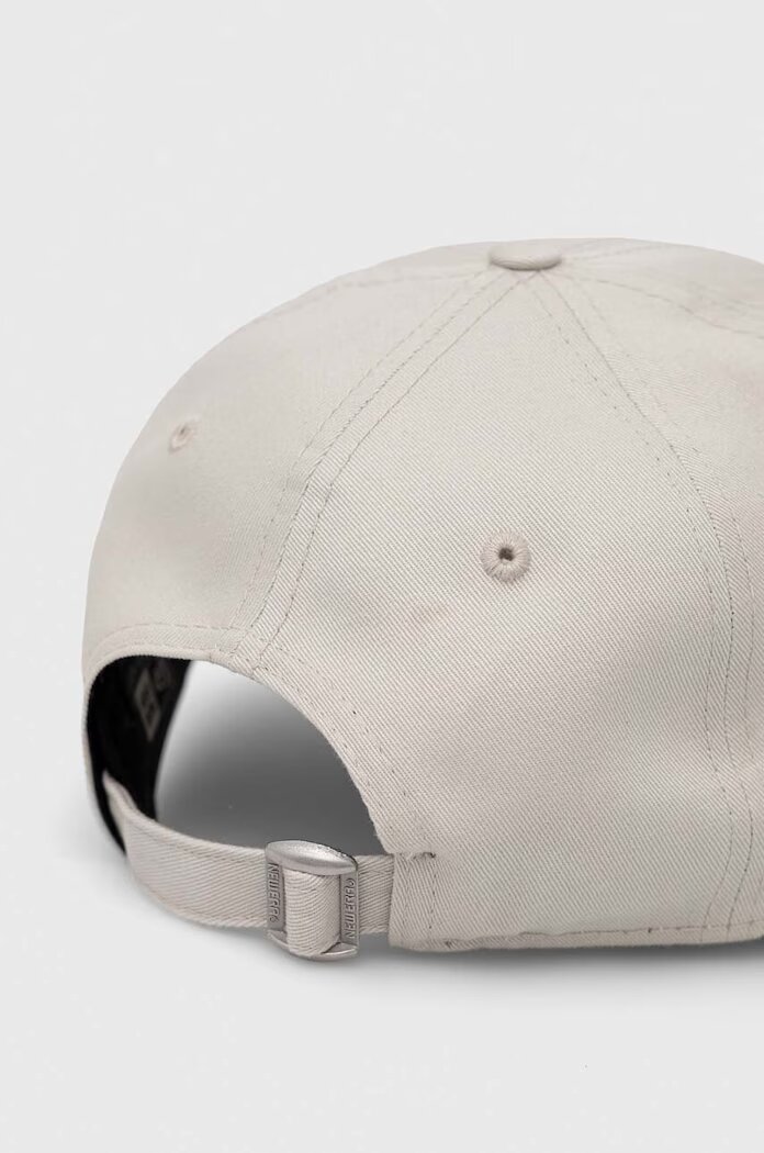 New Era Памучна шапка с козирка LEAGUE ESSENTIAL 9TWENTY® в сиво с десен NEW YORK YANKEES 60348843