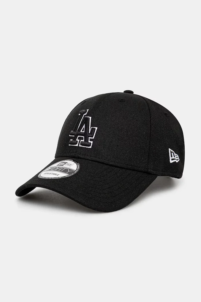 New Era Памучна шапка с козирка OUTLINE 9FORTY® в черно с апликация 60471464