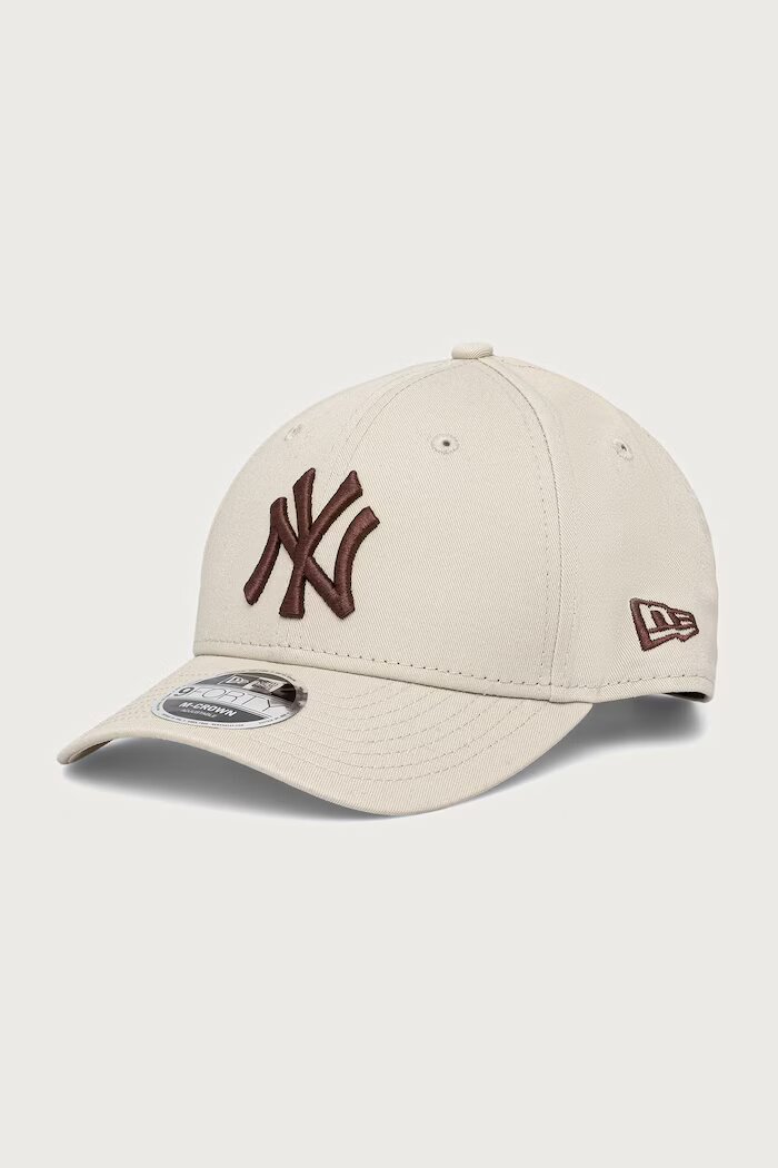 New Era шапка с козирка от памук 9FORTY® MC бежова 60915964