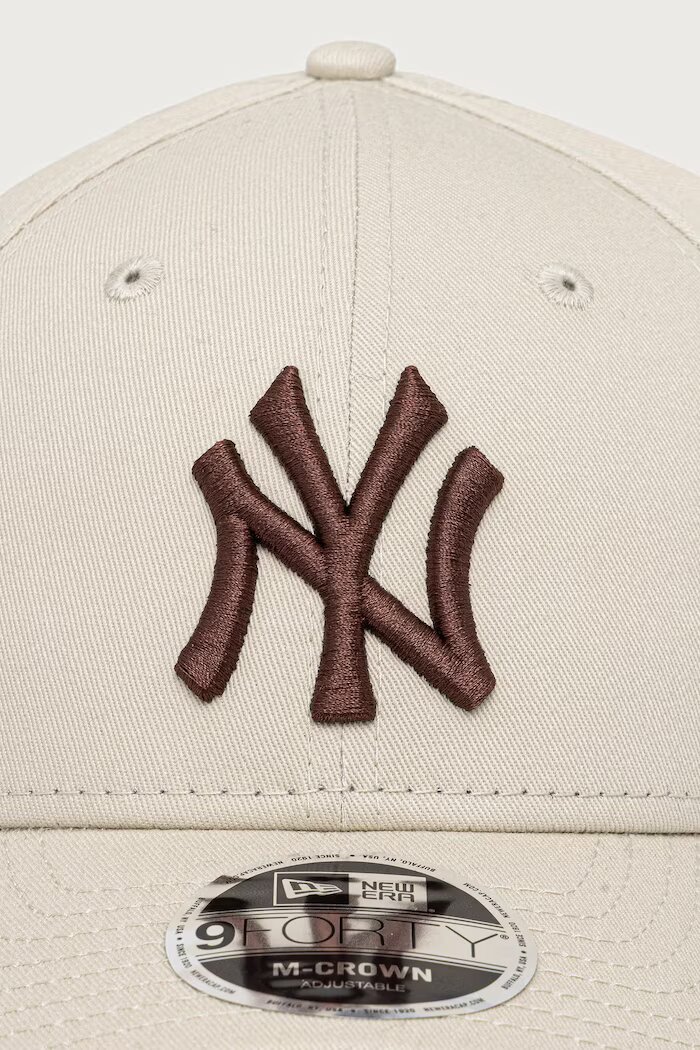 New Era шапка с козирка от памук 9FORTY® MC бежова 60915964