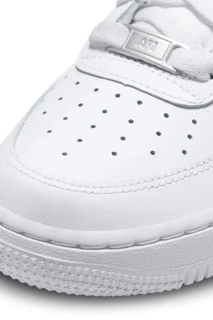 Nike Air Force LE маратонки за деца бели DH2920